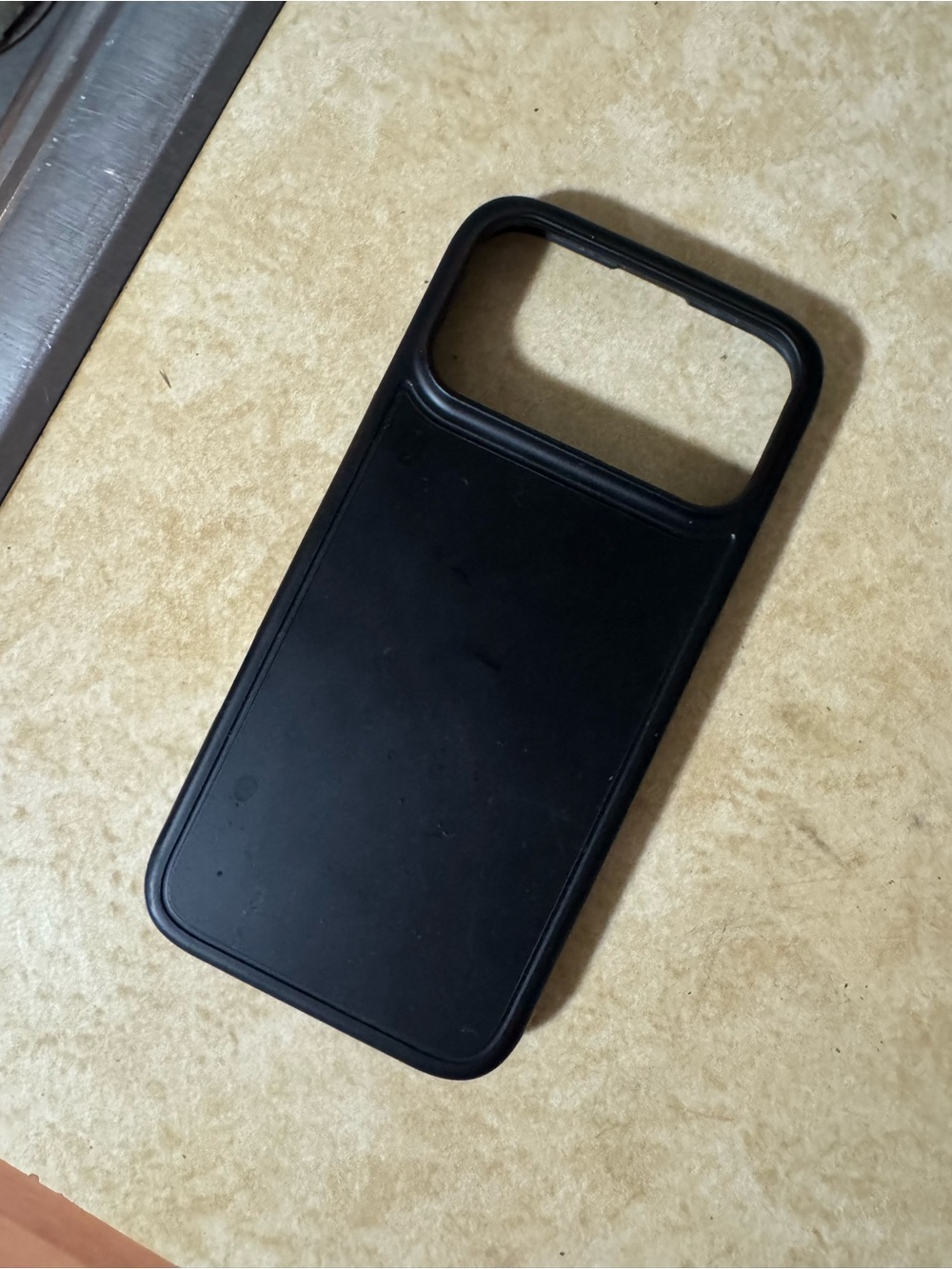 iPhone 17 pro max case mag safe accessible
